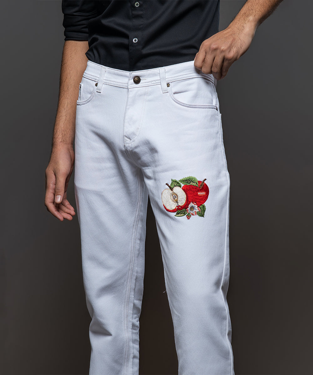 Light Off White Jeans With Apple Embroidery