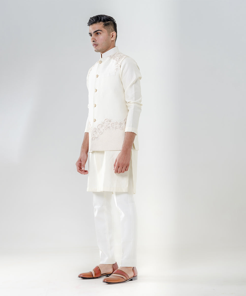 Ivory Embroidered Bandi Set