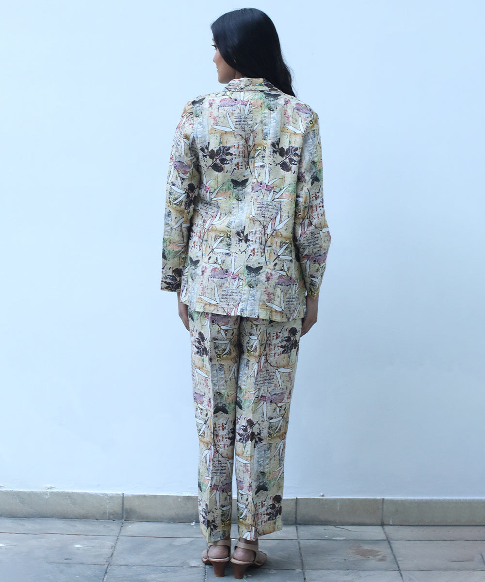 Digital print blazer in pure linen