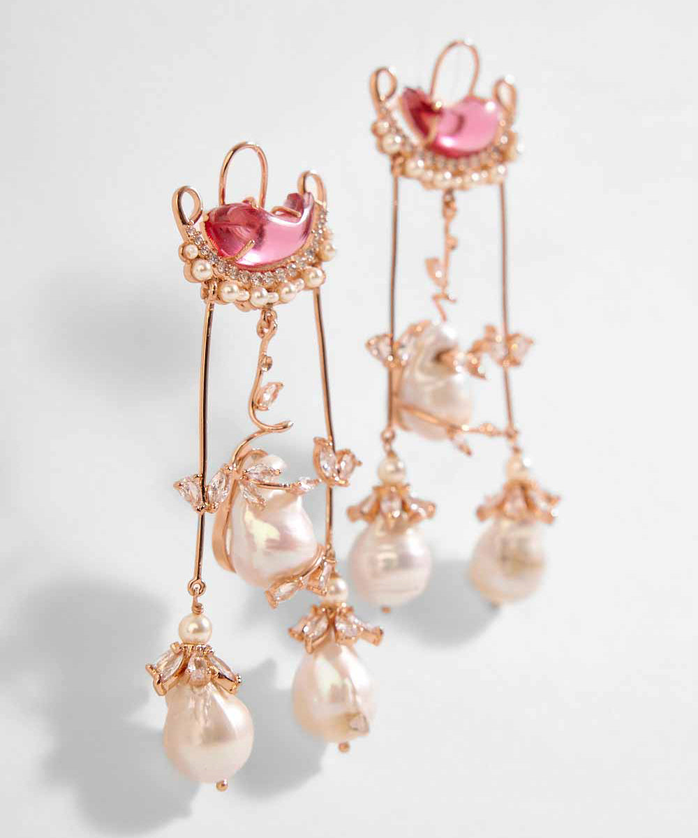 Le Cleo Dewdrop Earrings in Vintage Rose