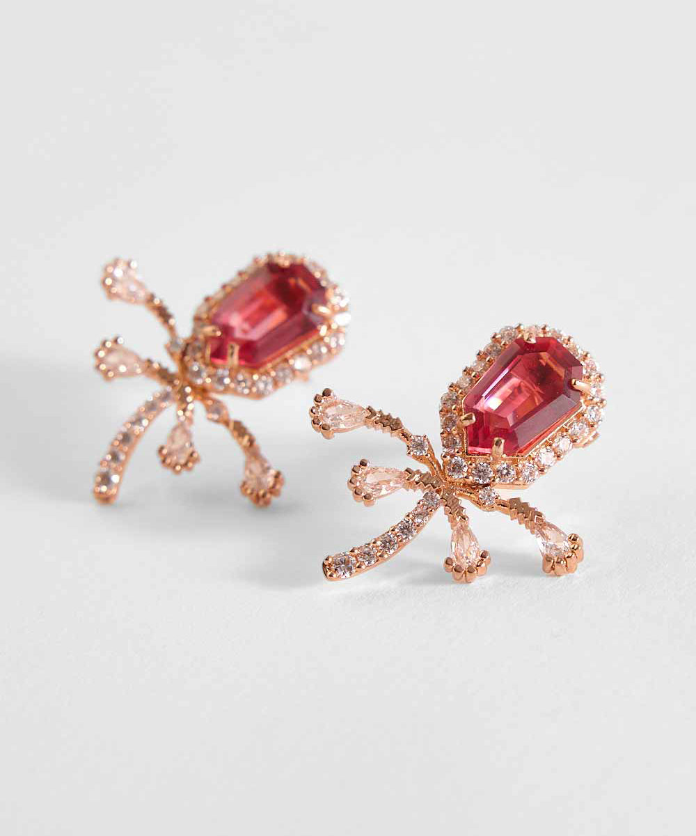 The Faena Mini Stud Earrings in Vintage Rose