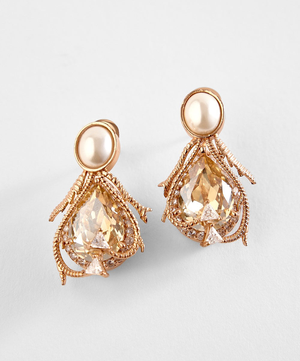 The Paloma Pearl Stud Earrings